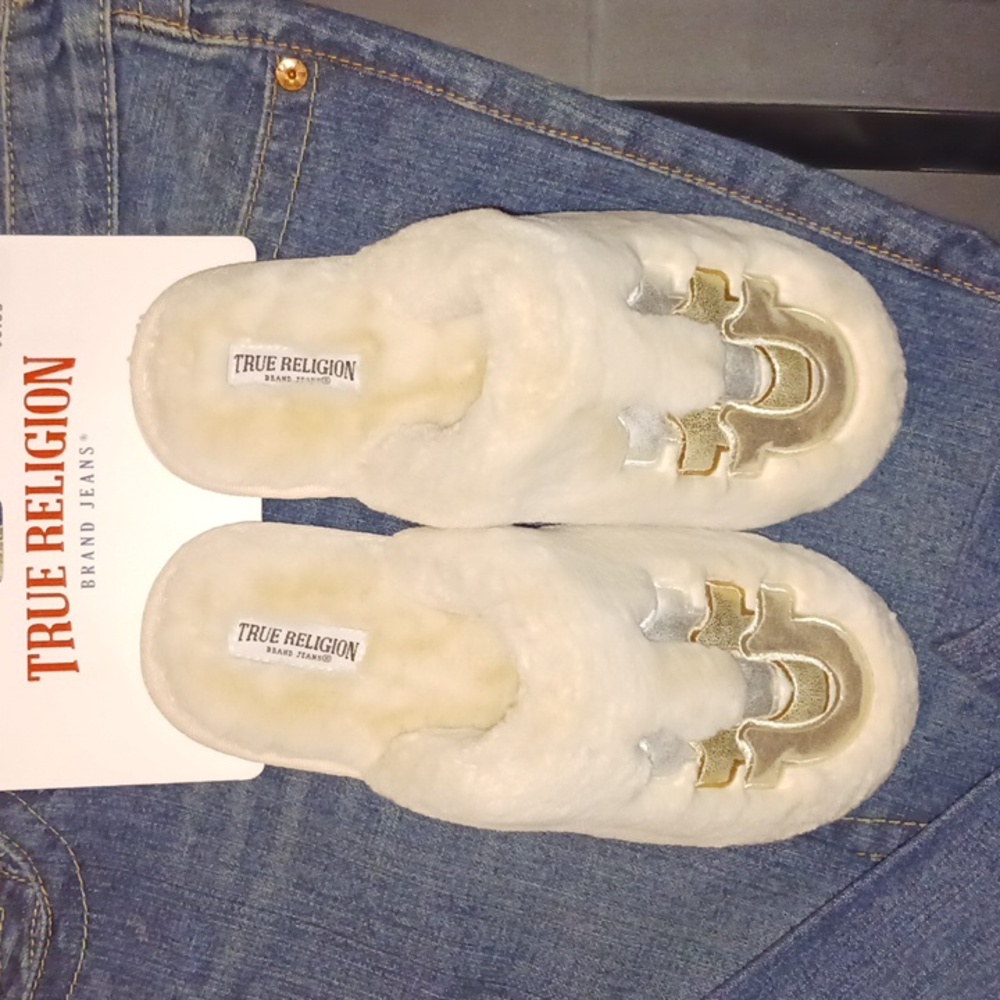 True Religion size medium ladies slippers